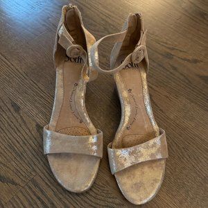 NWOT Sofft gold ankle strap wedge shoes